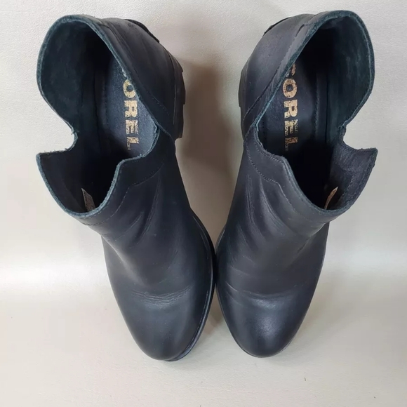 Sorel Boots - Picture 4 of 11